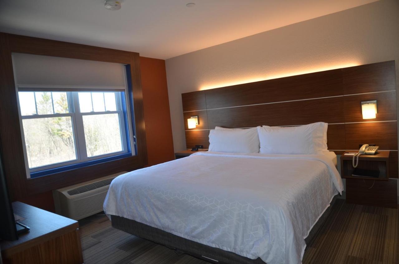 Holiday Inn Express Hotel & Suites Rochester By Ihg Ngoại thất bức ảnh