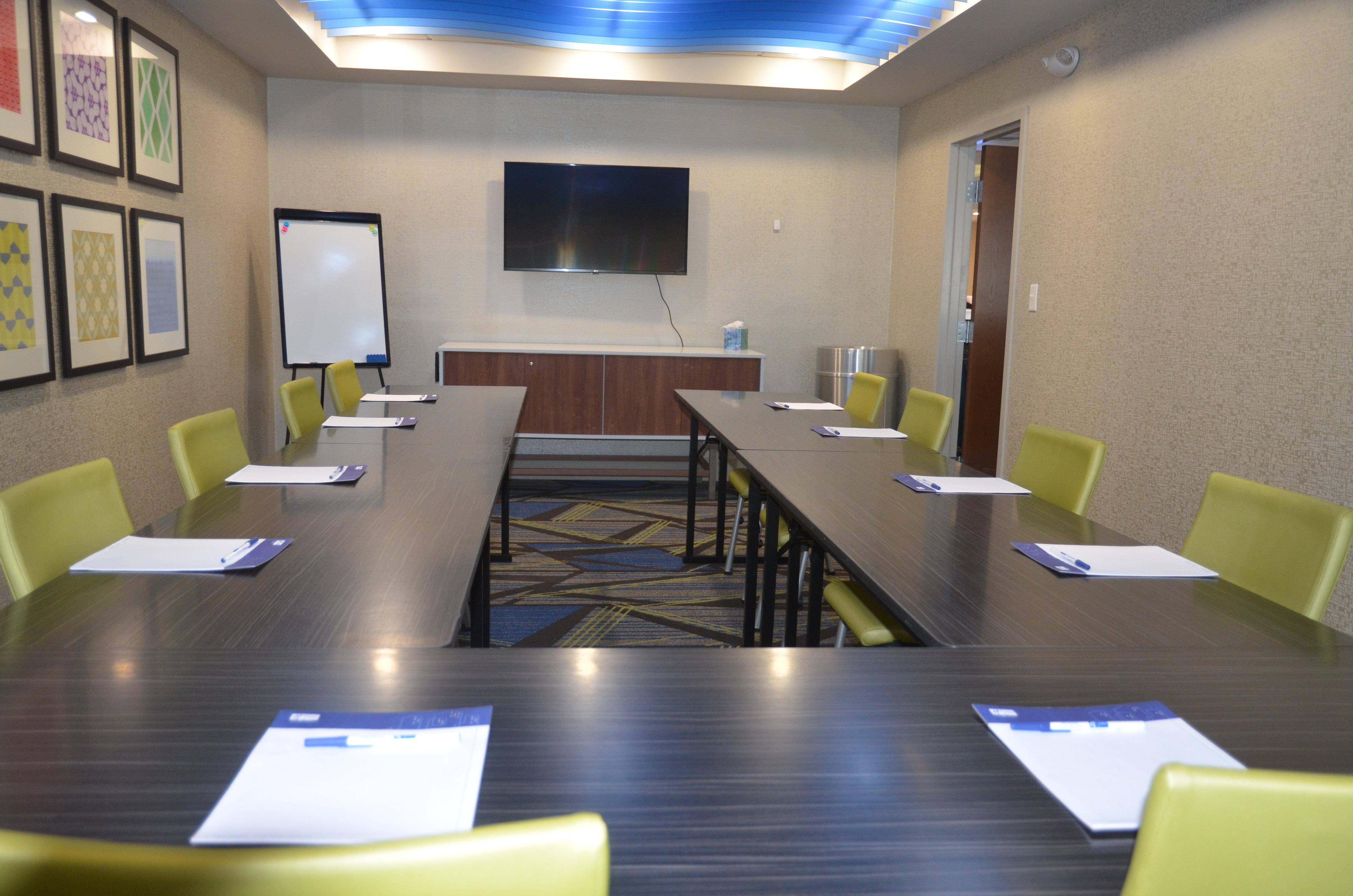 Holiday Inn Express Hotel & Suites Rochester By Ihg Ngoại thất bức ảnh