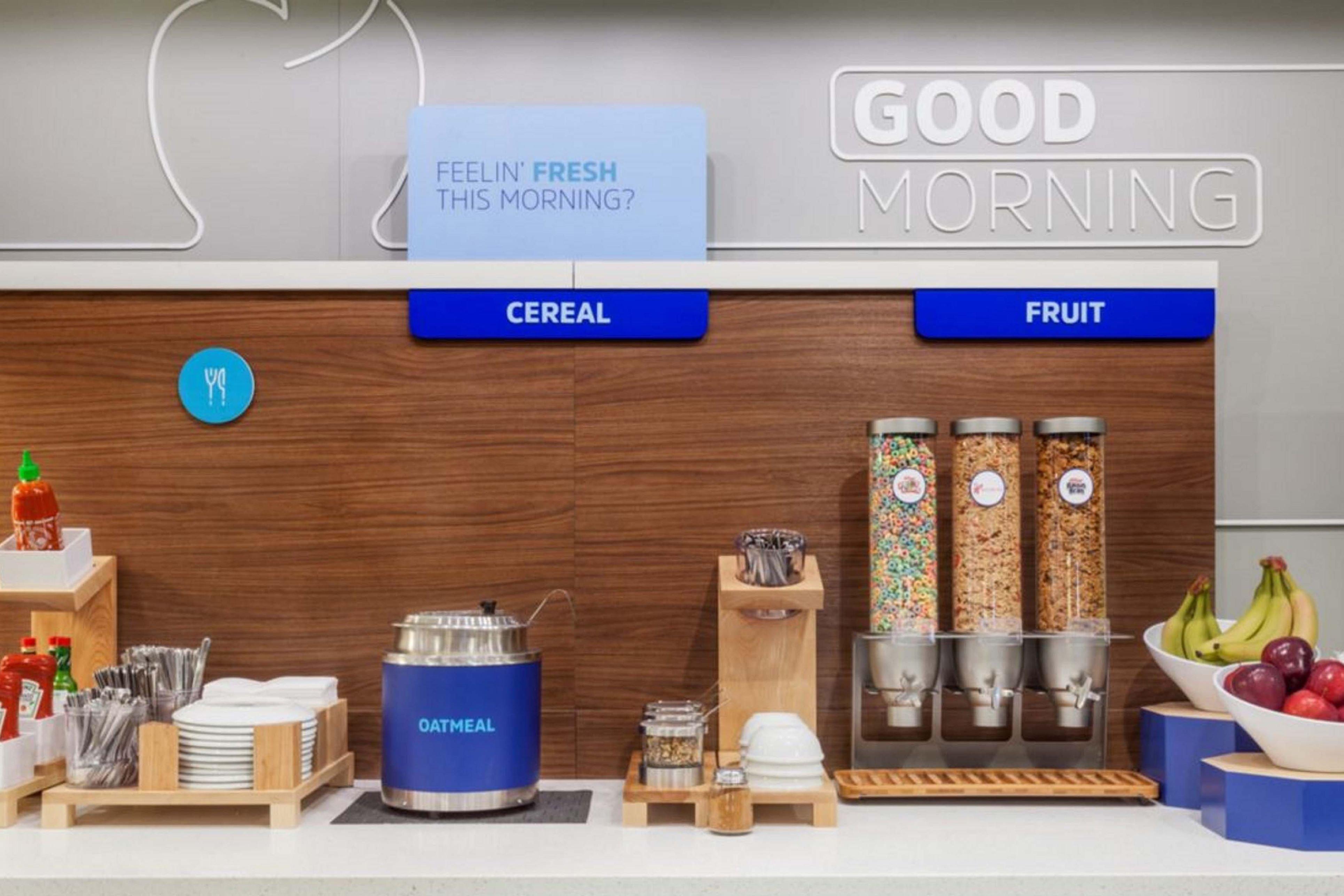 Holiday Inn Express Hotel & Suites Rochester By Ihg Ngoại thất bức ảnh