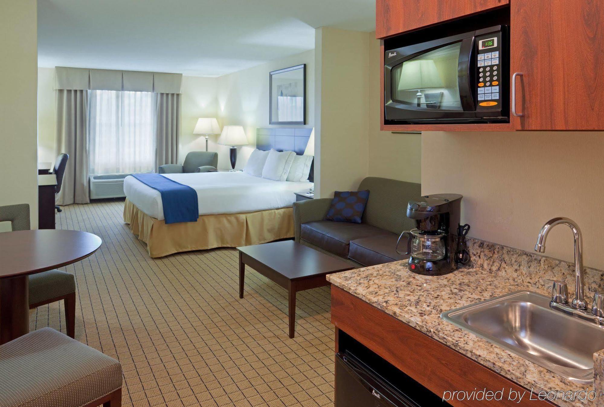 Holiday Inn Express Hotel & Suites Rochester By Ihg Phòng bức ảnh